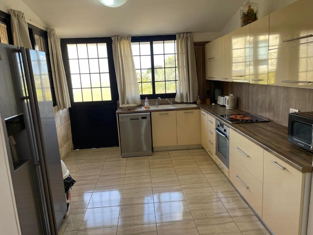 Villa Ocean Stones 1Km From Main Coral Bay Beach 페이야 외부 사진